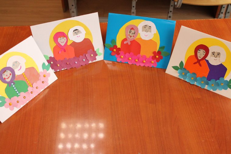 Аппликация цветы из кружочков