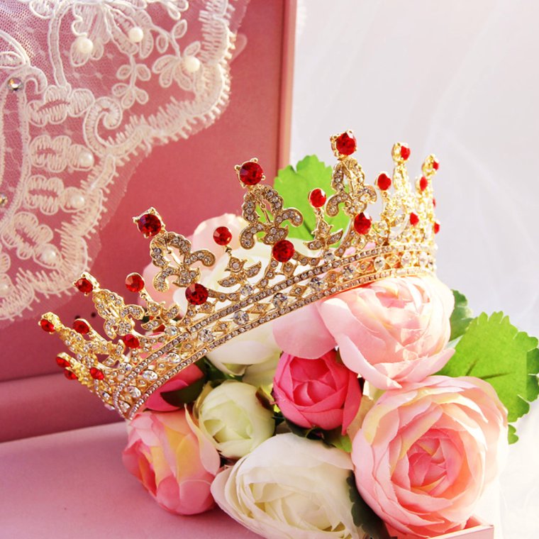 С днём рождения красавица