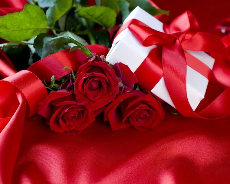 Красивое поздравление с днёмрождениямужчине