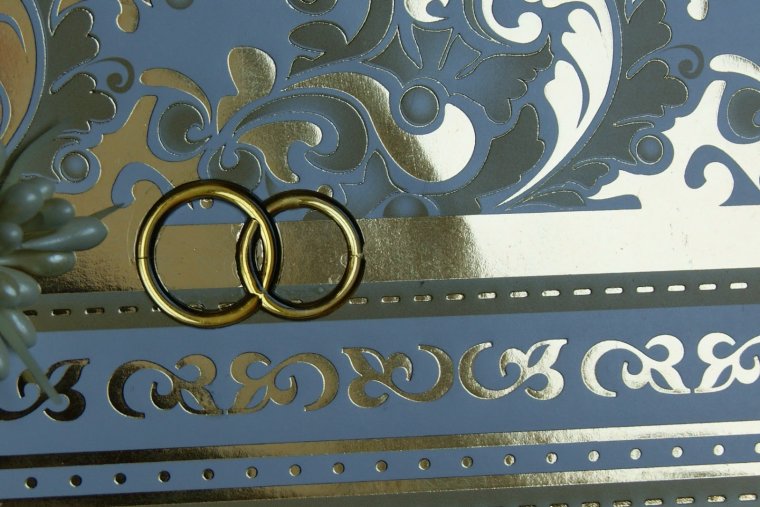 Золотые цветы