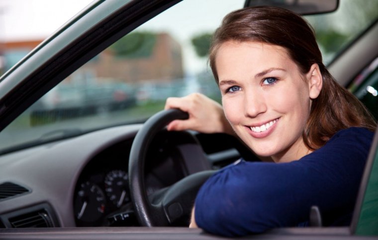 Инструктор автошколы