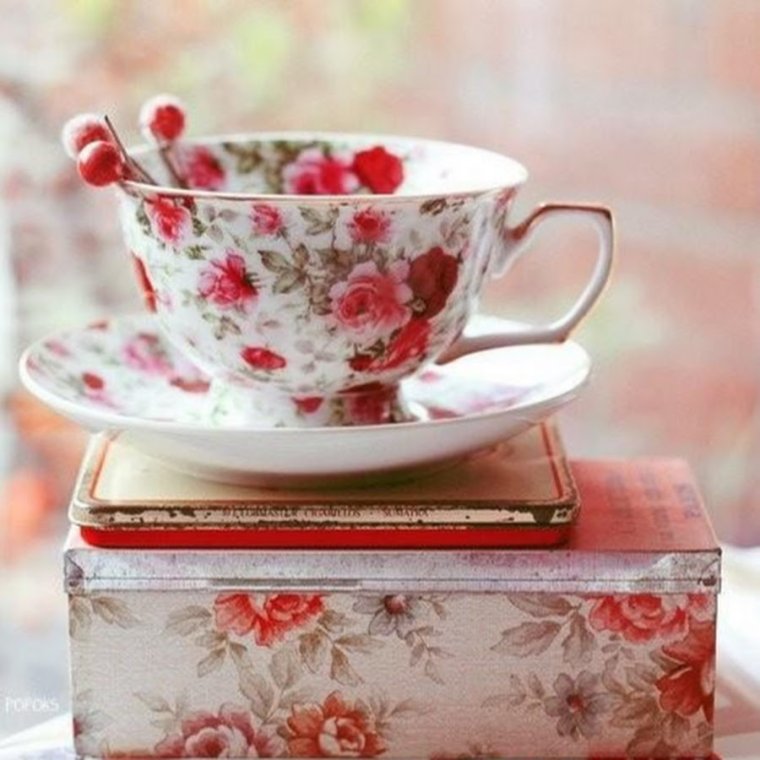 Утренний чай в стиле ретро