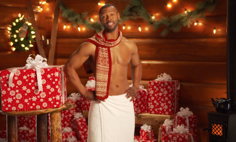 Негр с подарком