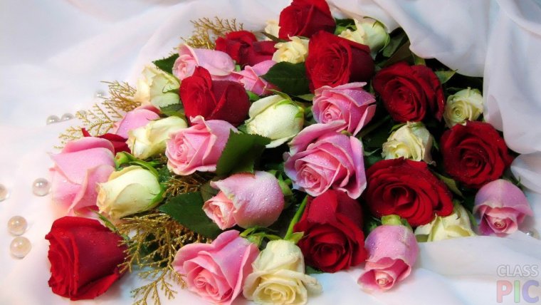 Медвежонок с цветами