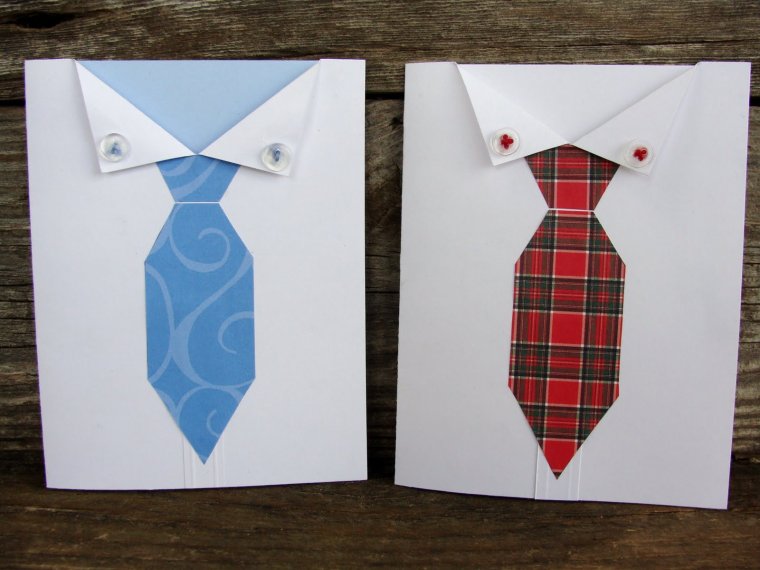 Открытка пиджак с галстуком