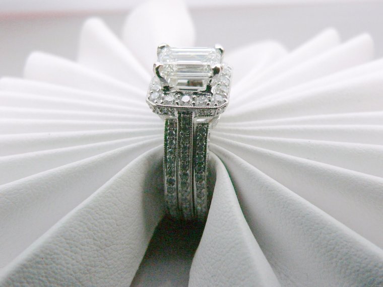 Свадебные атрибуты на прозрачном фоне