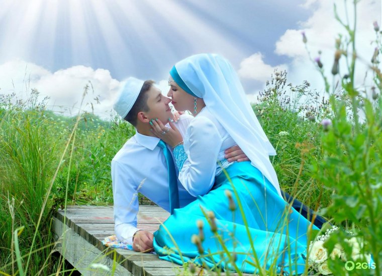 Туй коне открытка