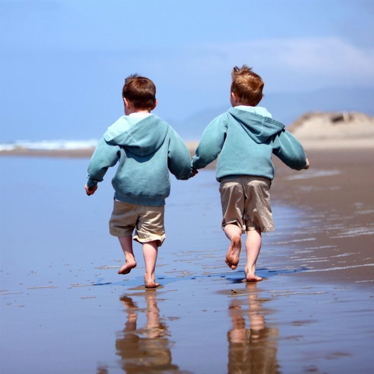 С днём рождения двойняшек мальчиков