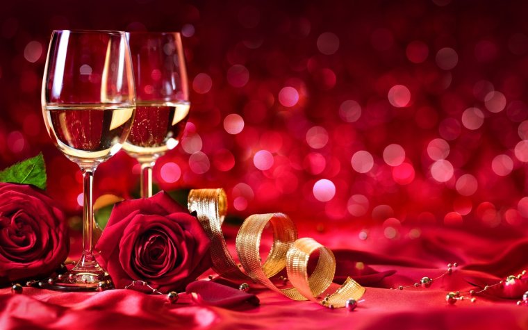 Красное сердце с блестками