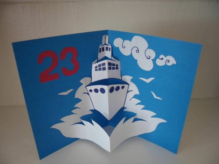 Красивый парусник