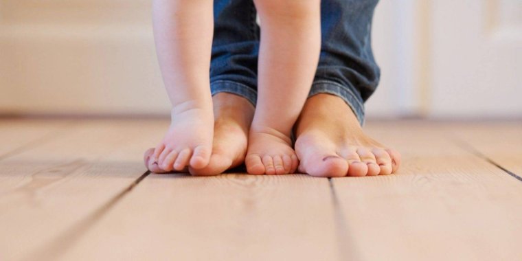 Первые шаги младенца