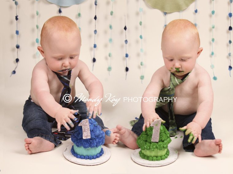 Поздравления с днём рождения двойняшек