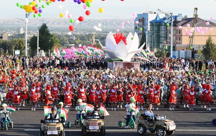 С праздником независимости Таджикистана