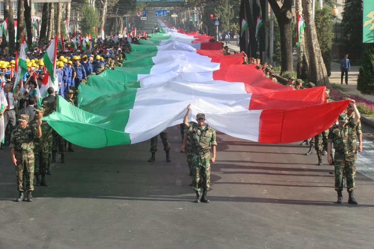 Атрибуты к Дню независимости Таджикистана