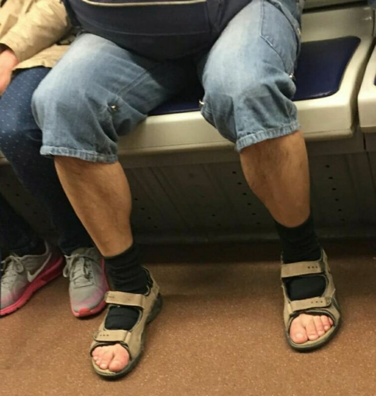 Ужасные кроссовки