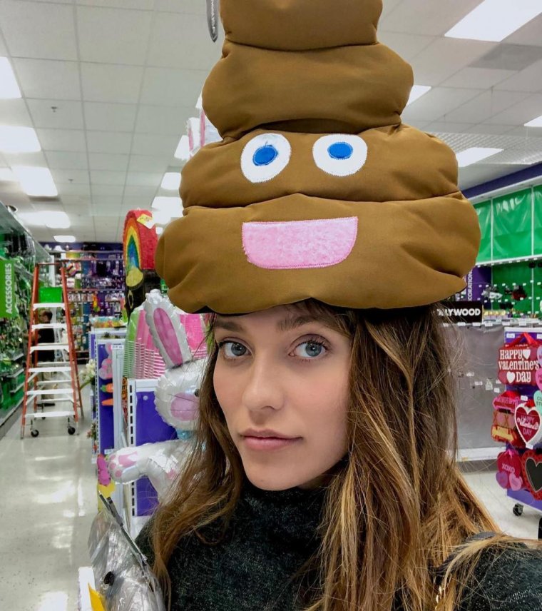 Смешные женские шапки