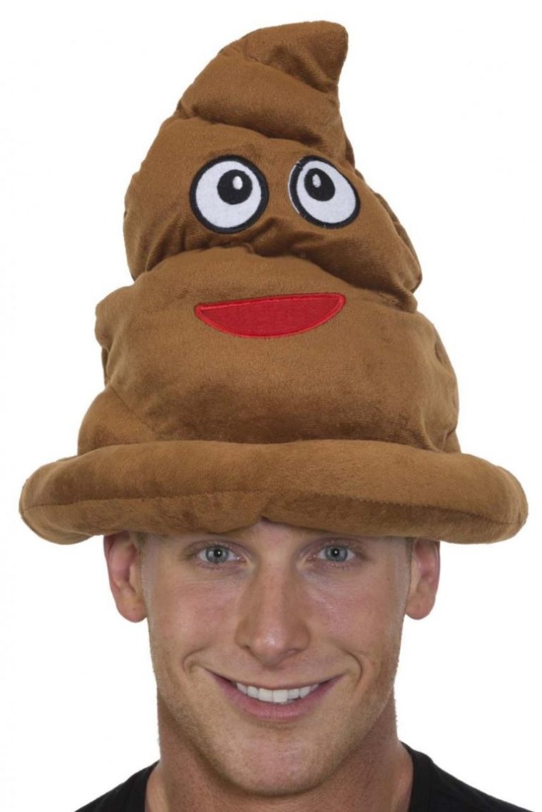 Шапка с какашкой