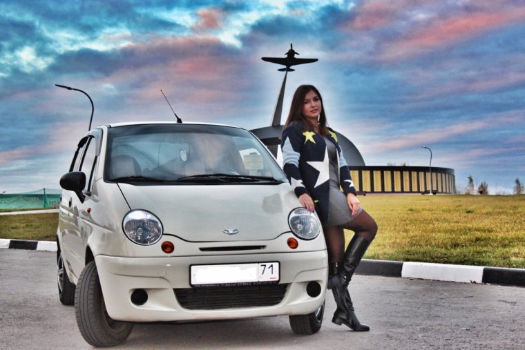 Красный Матиз с ресничками