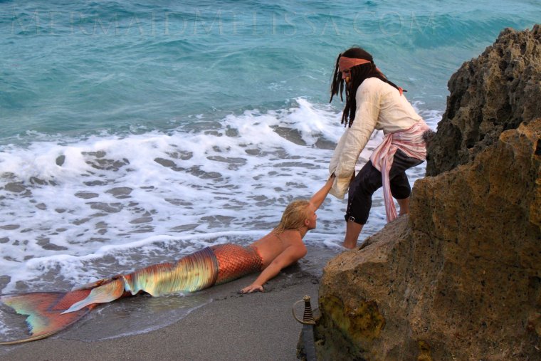 Настоящие русалки в море