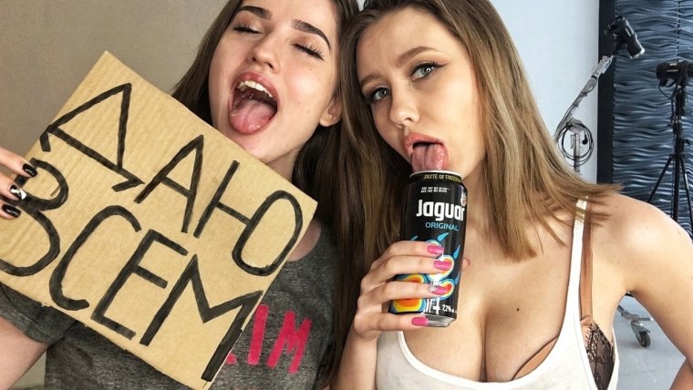 Эмилия Данилевская грудь