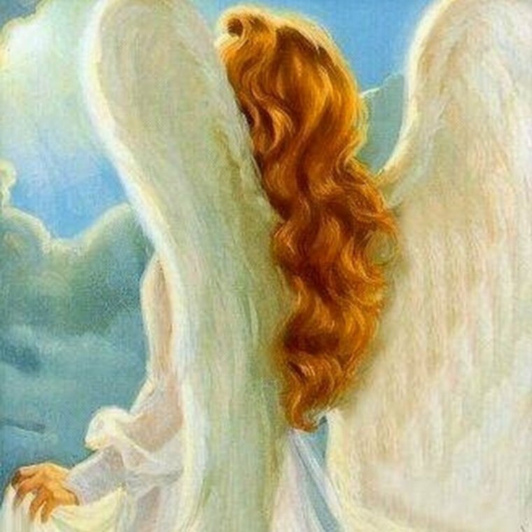 Ангел хранитель с крыльями