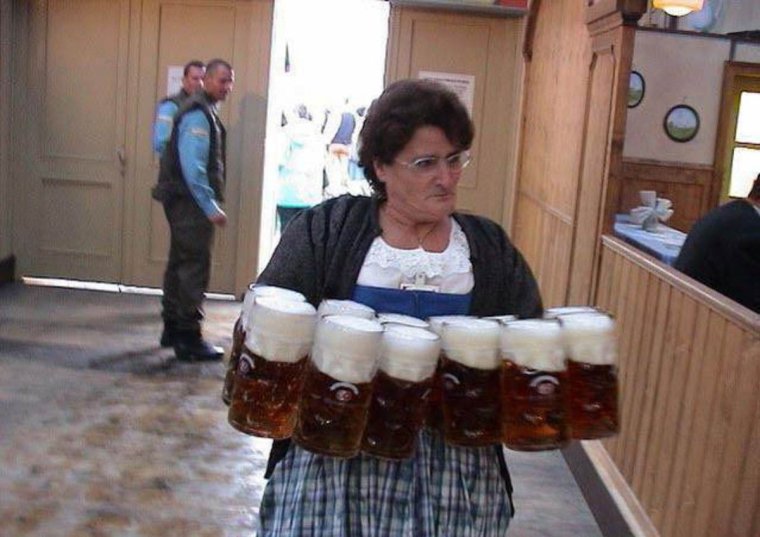 Женщины с пивом прикольные