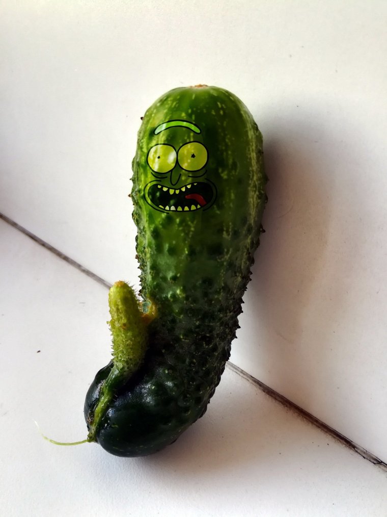 Огурчик смешной