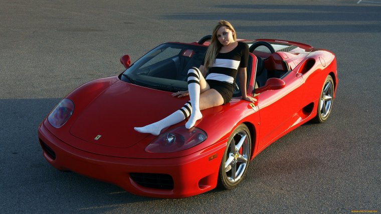 Хелен Флэнаган папарацци