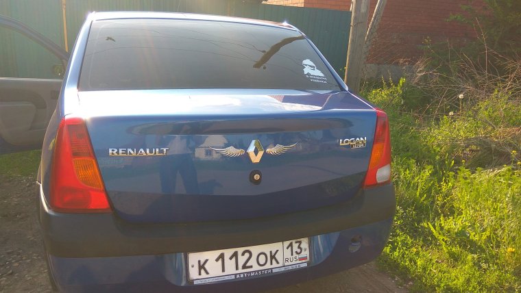Значок Рено Логан 1 на багажник