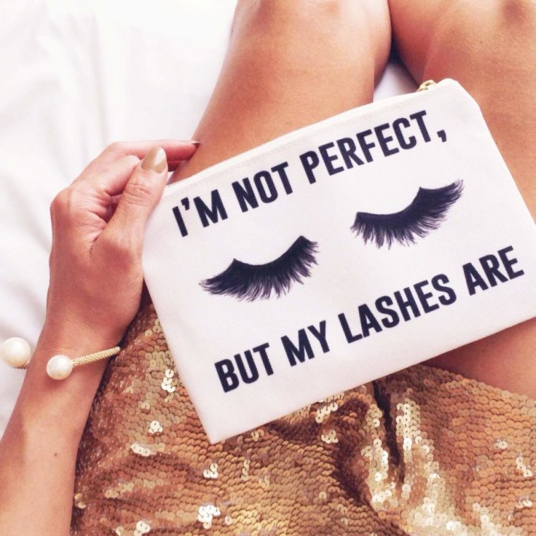 Шутки про наращивание ресниц