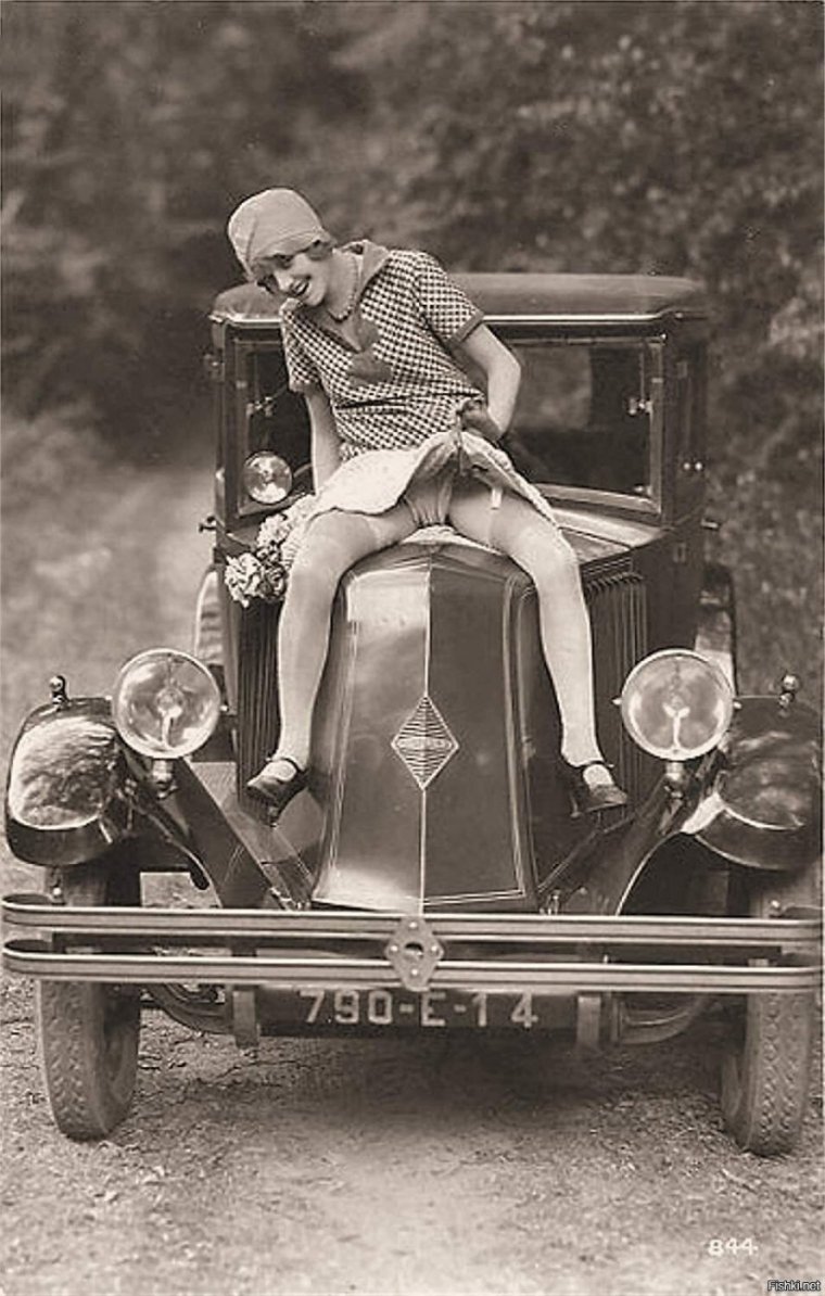 Необычная реклама автомобилей