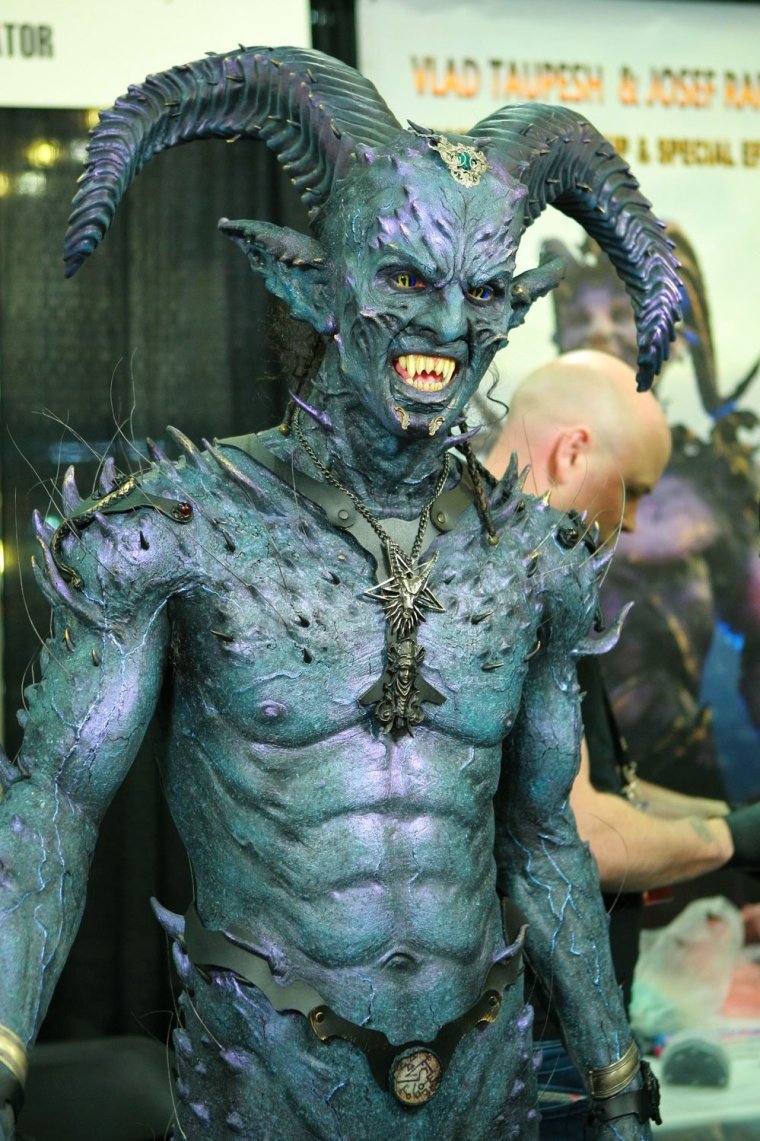 Люцифер ангел