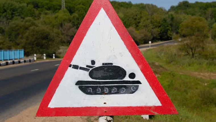 Самые необычные дорожные знаки