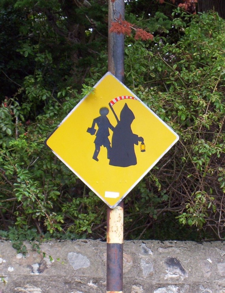 Странные знаки