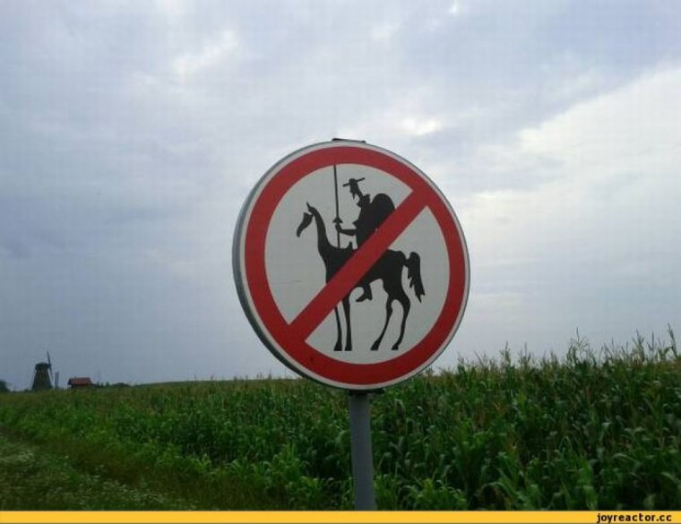 Смешные надписи на дорожных знаках