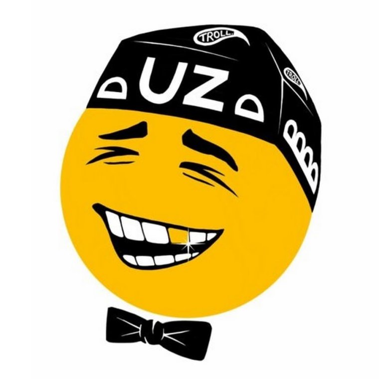 Смайлик в тюбетейке