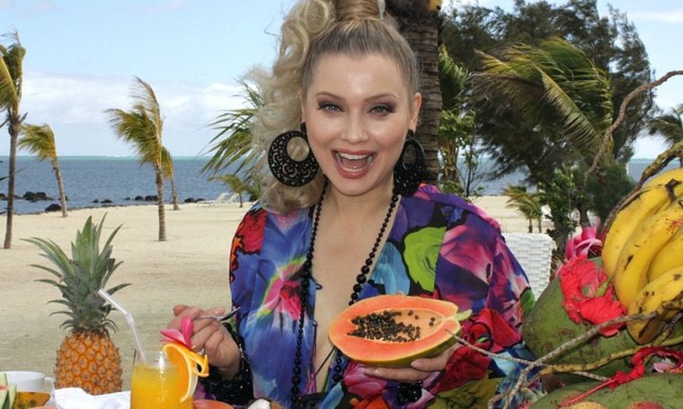 Ленина Лена папарацци