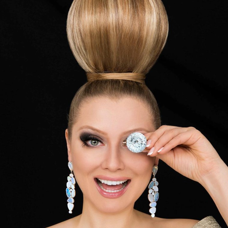 Лена Ленина светская львица