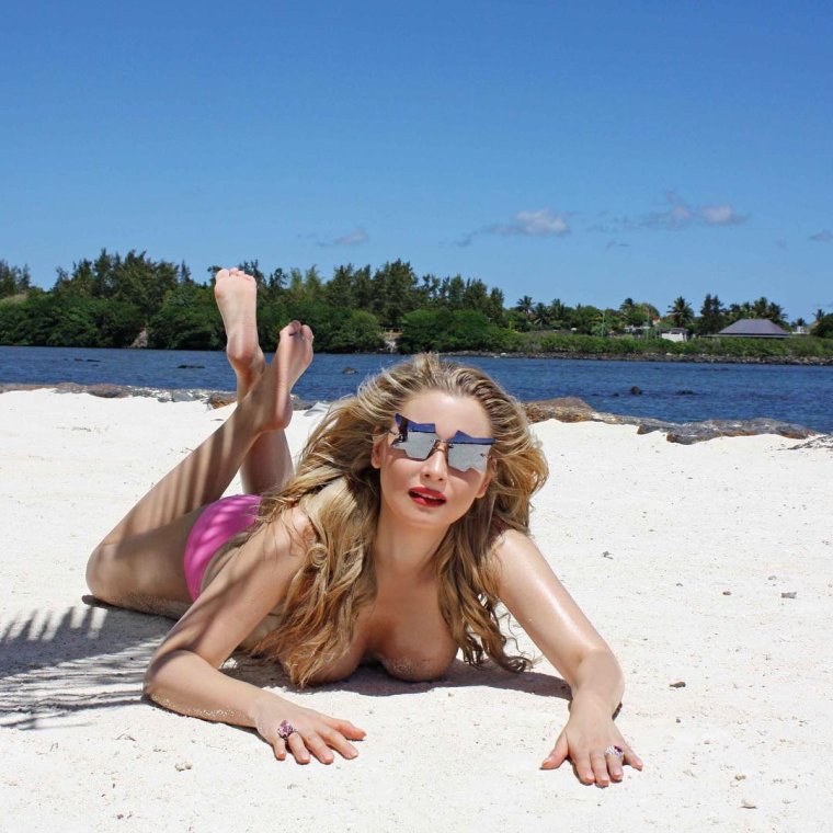 Лена Ленина Максим