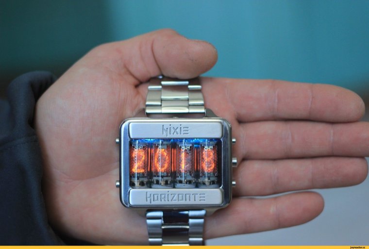 Nixie наручные газоразрядные часы