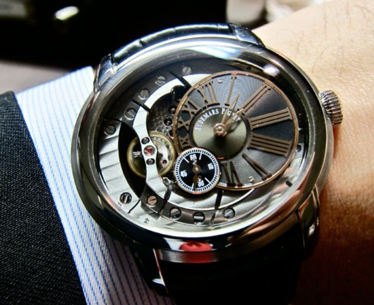 Необычные наручные часы