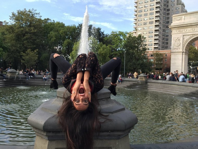 Фонтан "с девушкой"