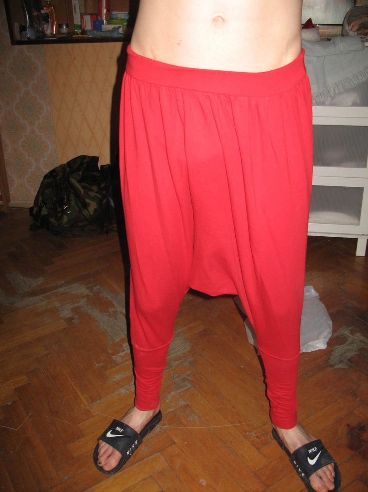 Туфли и спортивные штаны прикол