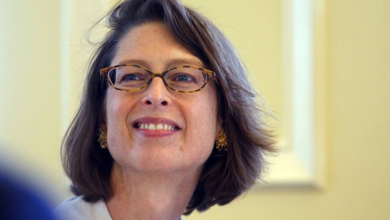 Джесси Роджерс в джинсах