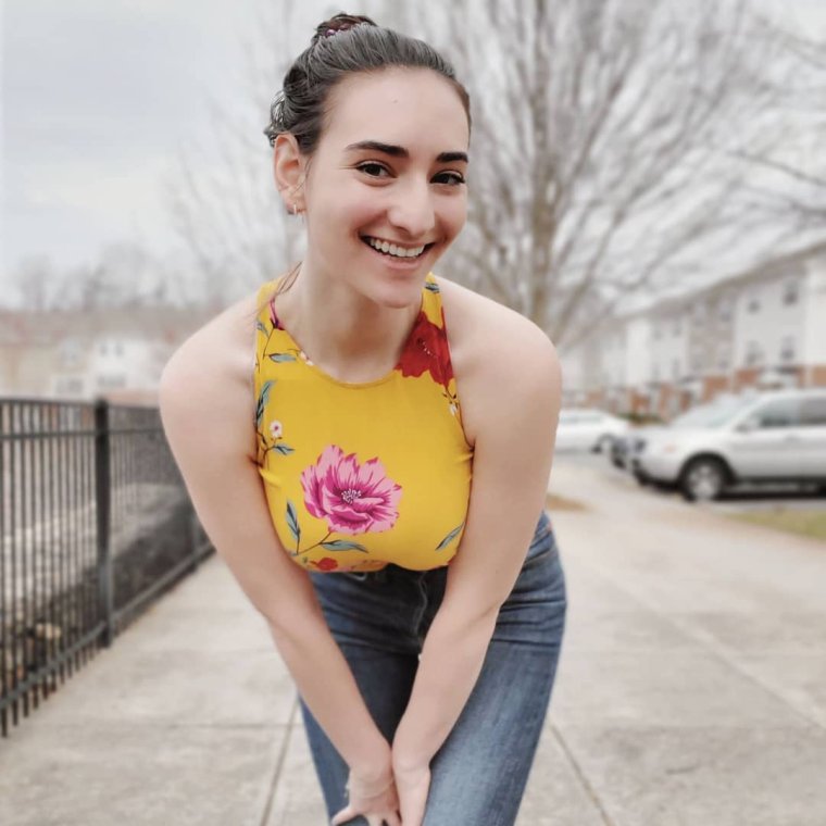 Абигейл Джонсон горячая