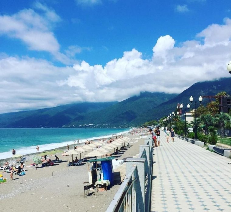 Новая Гагра набережная