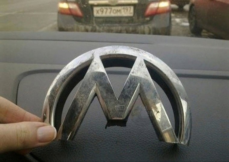 Новый значок Рено