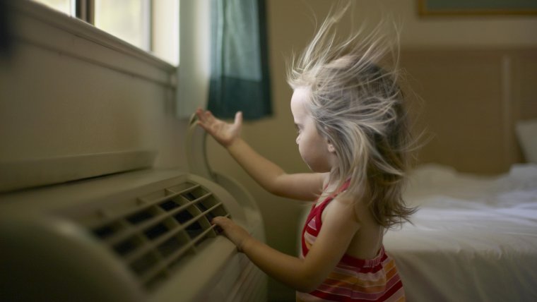 Ребенок и кондиционер