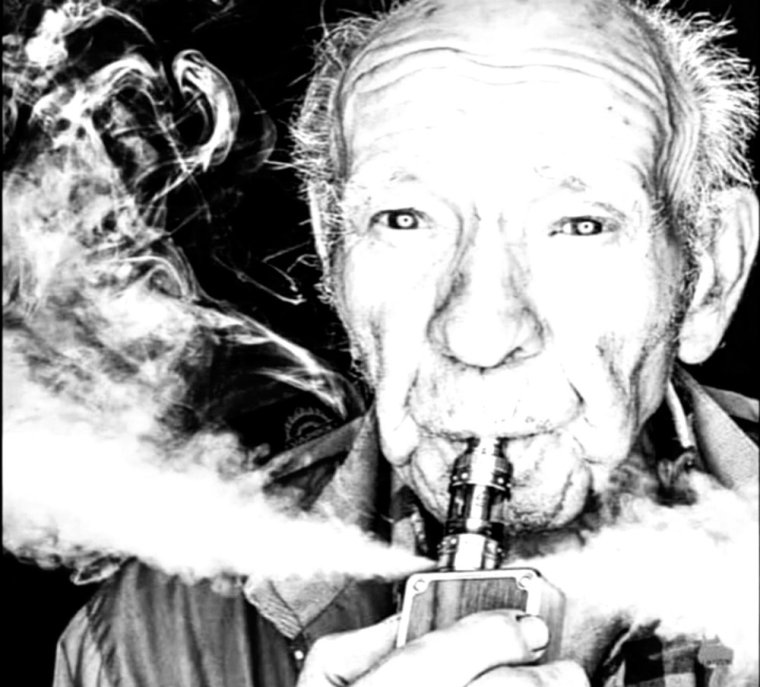 Дед с сигарой