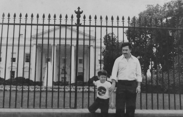 Пабло Эскобар поп арт